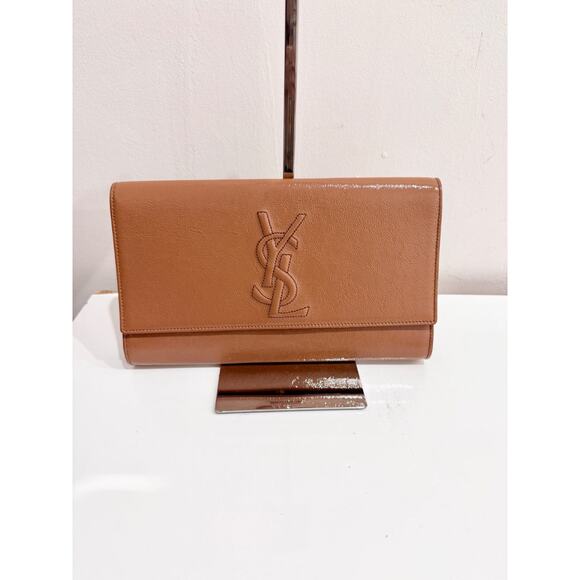 Yves Saint Laurent Textured Patent Leather Large Belle du Jour Clutch Bag Beige - Picture 1 of 4